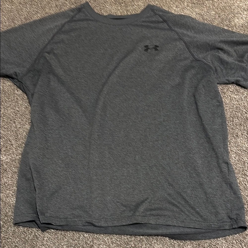 Under Armour Boys Gray T-Shirt Size Boys XL